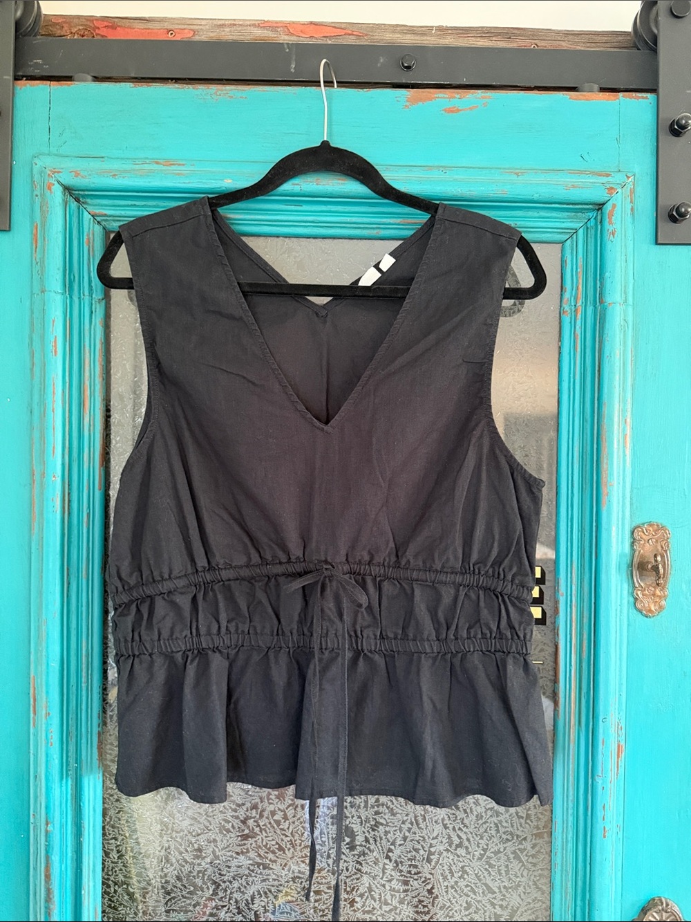 GAP Black linen V-Neck Sleeveless Drawstring Peplum Tank